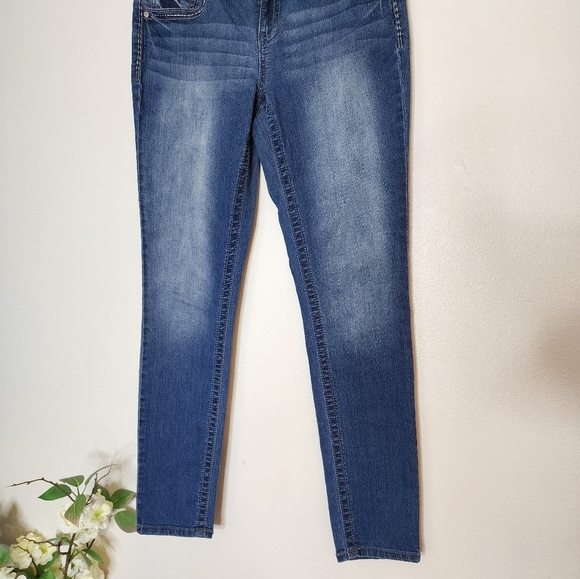 Maurices Denim Flex Jegging Skinny Jean Med Wash Distressed Premium Summer - Picture 5 of 12
